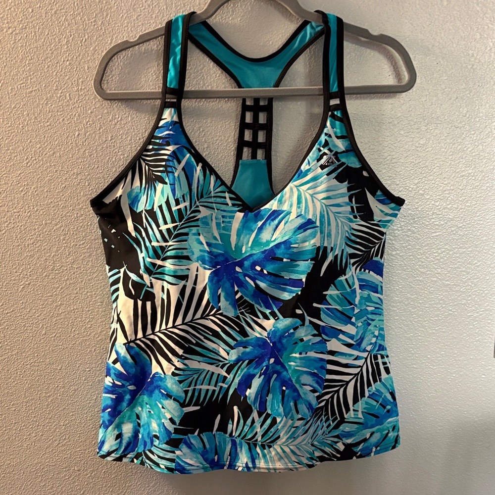 ZeroXposur Tropical Blue and Black Tank Top